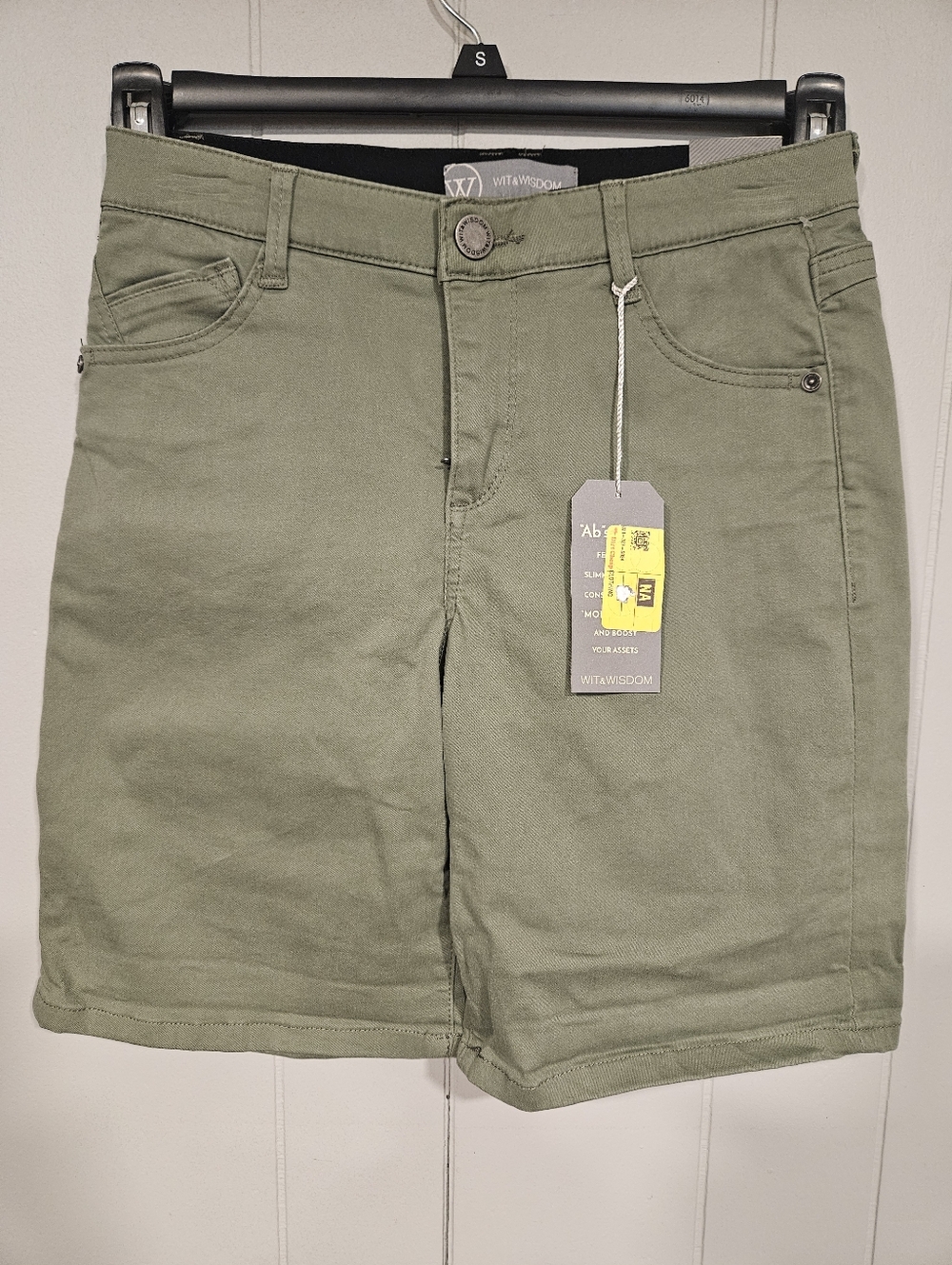 Wit & Wisdom 'Ab'-Solution Women's Size 2 Olive Green 28x9 Stretch Shorts NWT